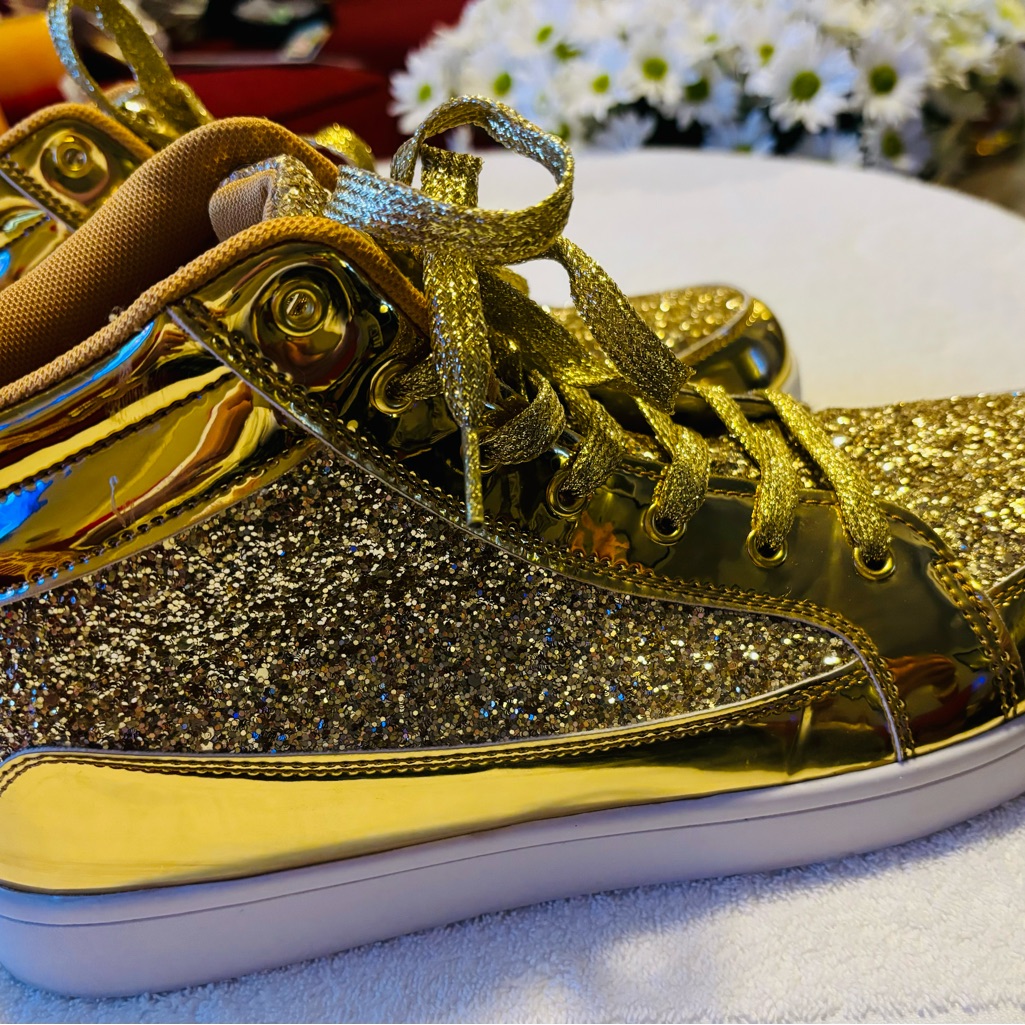 Brand New Men’s Gold Sneakers By Igxx - Size 46 Euro / 12.5 Men Usa - Box 20
